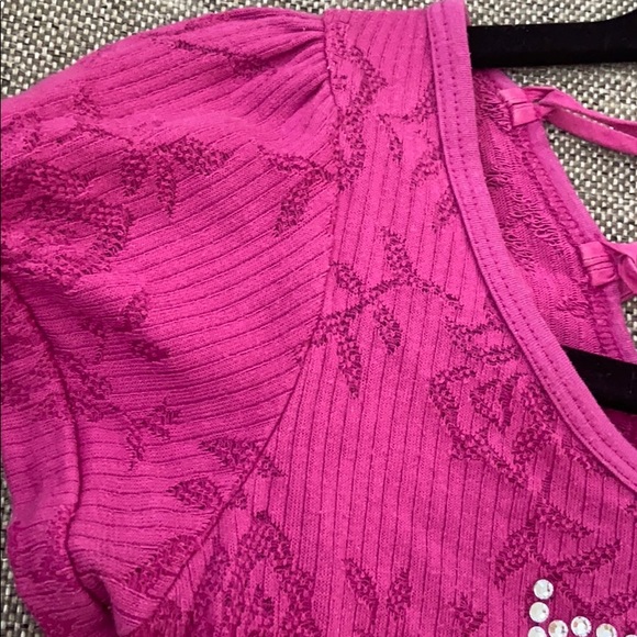 Bebe logo magenta open back tee - Picture 7 of 8